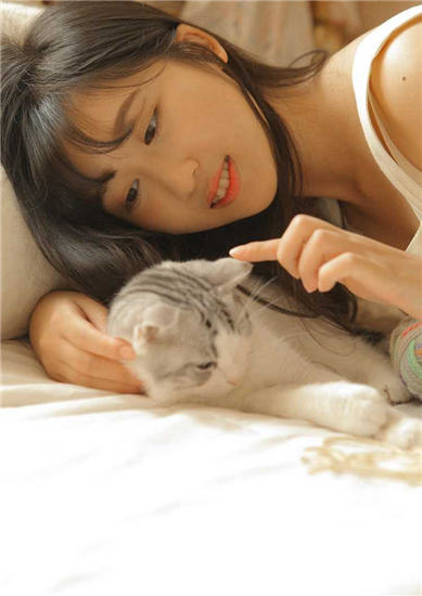 丝瓜秋葵草莓香蕉榴莲绿巨人免费版