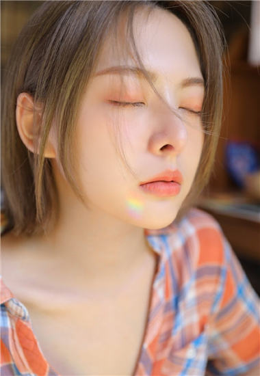 向日葵草莓丝瓜芭乐鸭脖18岁免费版